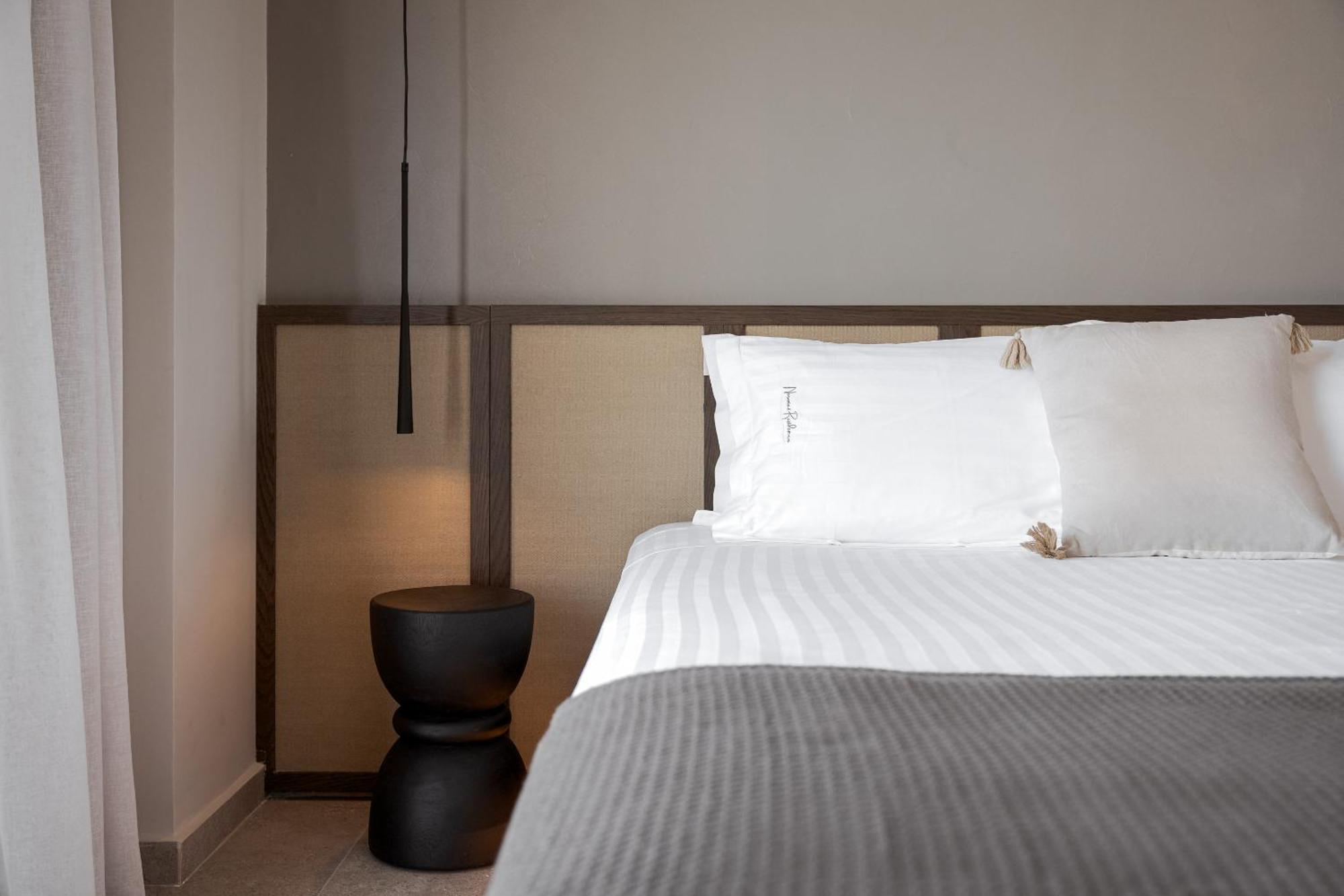 Neromai Cave Luxury Villas Koxare Room photo