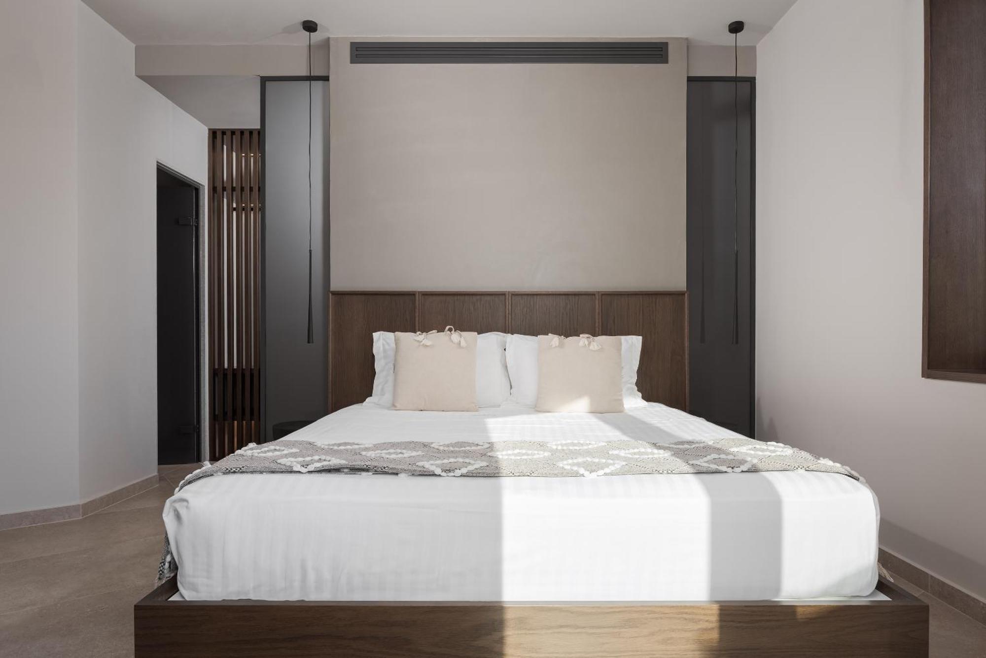Neromai Cave Luxury Villas Koxare Room photo