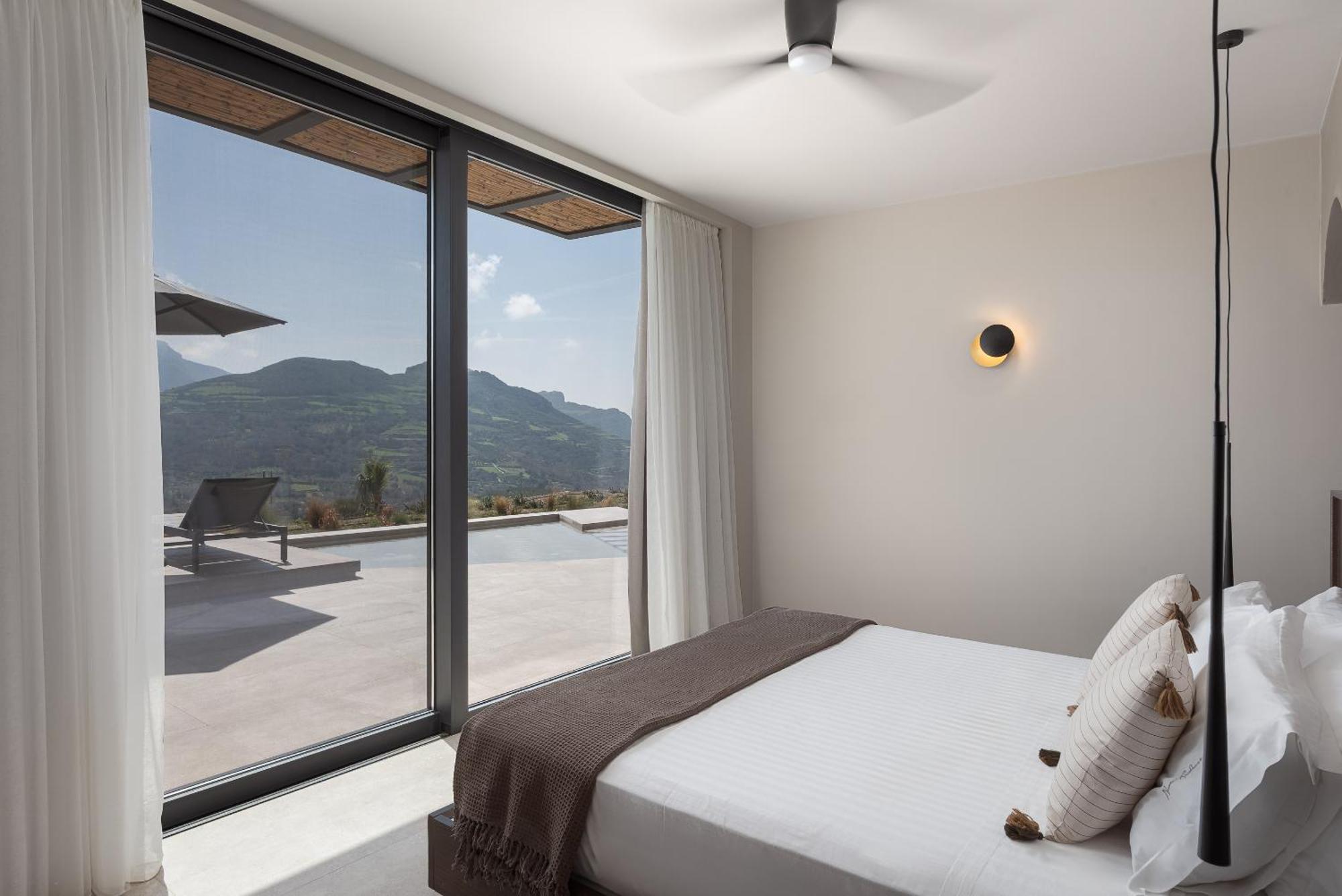 Neromai Cave Luxury Villas Koxare Room photo